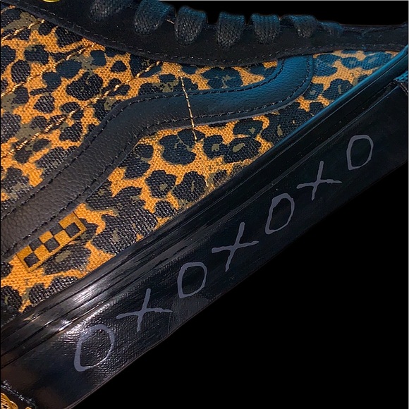 Size 7 Vans Pro Leopard High Top “Cher Strawberry” collection vans. - Picture 10 of 13